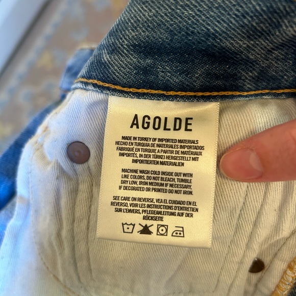 Agolde Dee Short in Turmoil - Picture 9 of 10